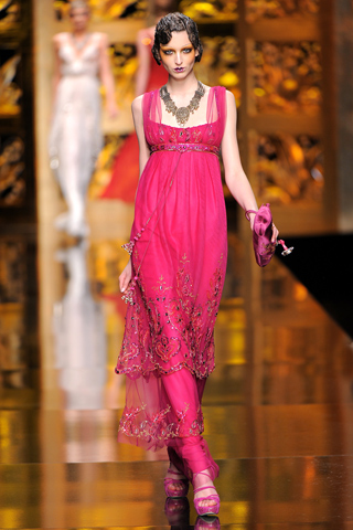 Vestido gasa bordada escote cuadrado Christian Dior